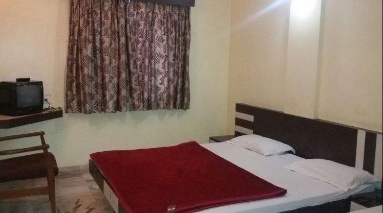 Hotel Asopalav Ambaji Ngoại thất bức ảnh