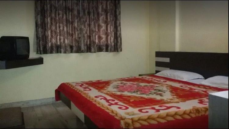 Hotel Asopalav Ambaji Ngoại thất bức ảnh